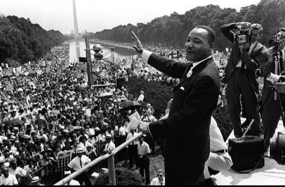 redpolohat's tweet image. Crowd : Martin got all the hoes.
Martin : chilllll ! 
#civilrightstwitter