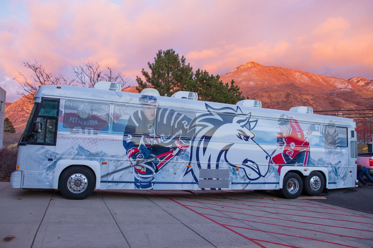 OgdenMustangs's tweet photo. Our team bus is cooler than your team bus. (We're not boasting. It's just an actual fact.) #OMHockey https://t.co/2cOQnW16UP