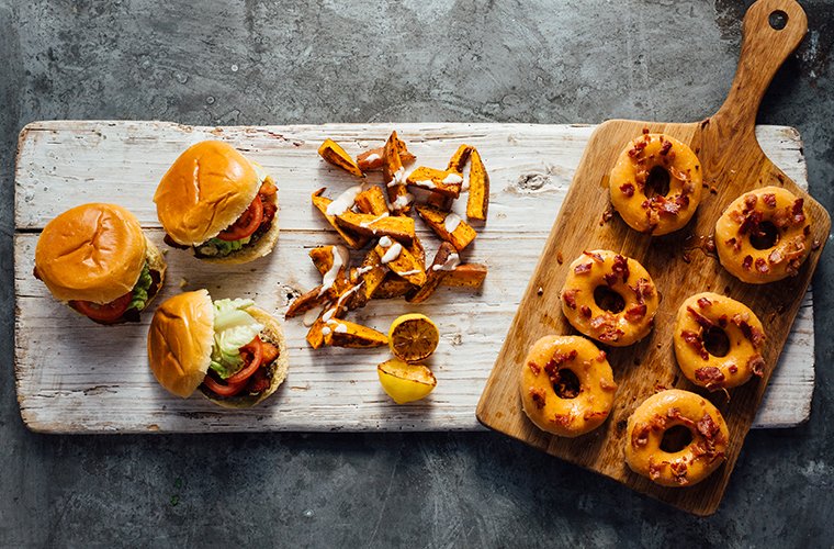 FHM's tweet photo. Let @DJ_BBQ show you how to make The Party People's Platter - https://t.co/4nWY0OaHCW #FHMManFood https://t.co/mofpu9uqfo