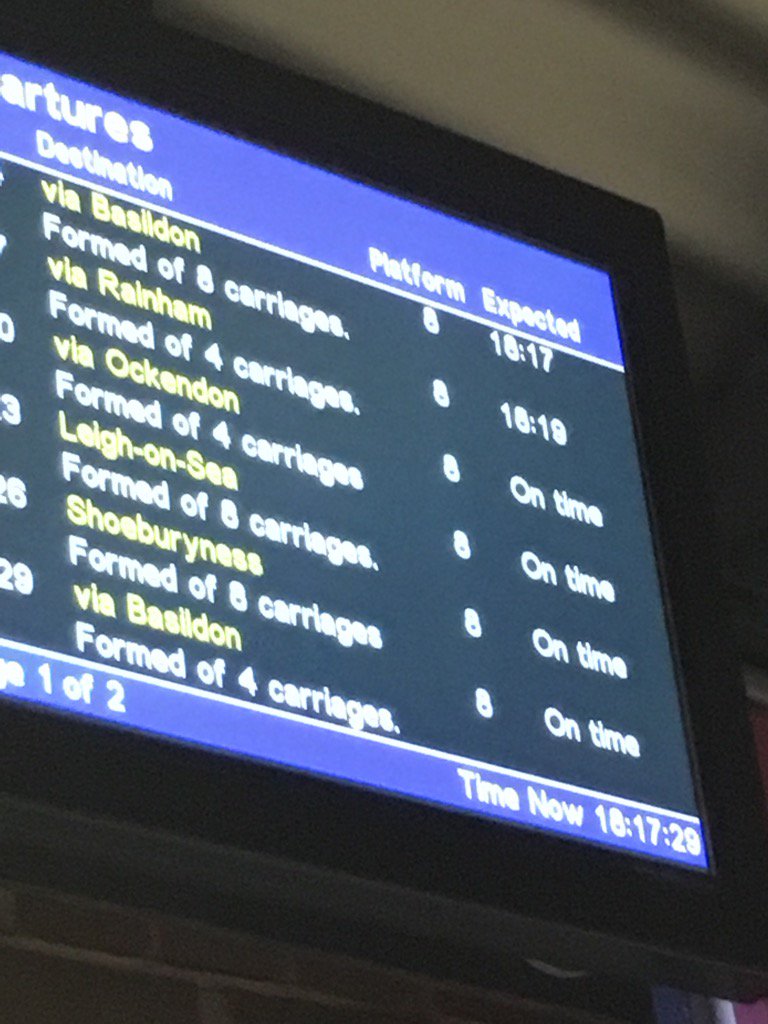 girlyinpurple's tweet photo. First benefit I've found! Now we can watch the train being late in real time! @c2c_Rail #day1fail https://t.co/PYAzsjKHju