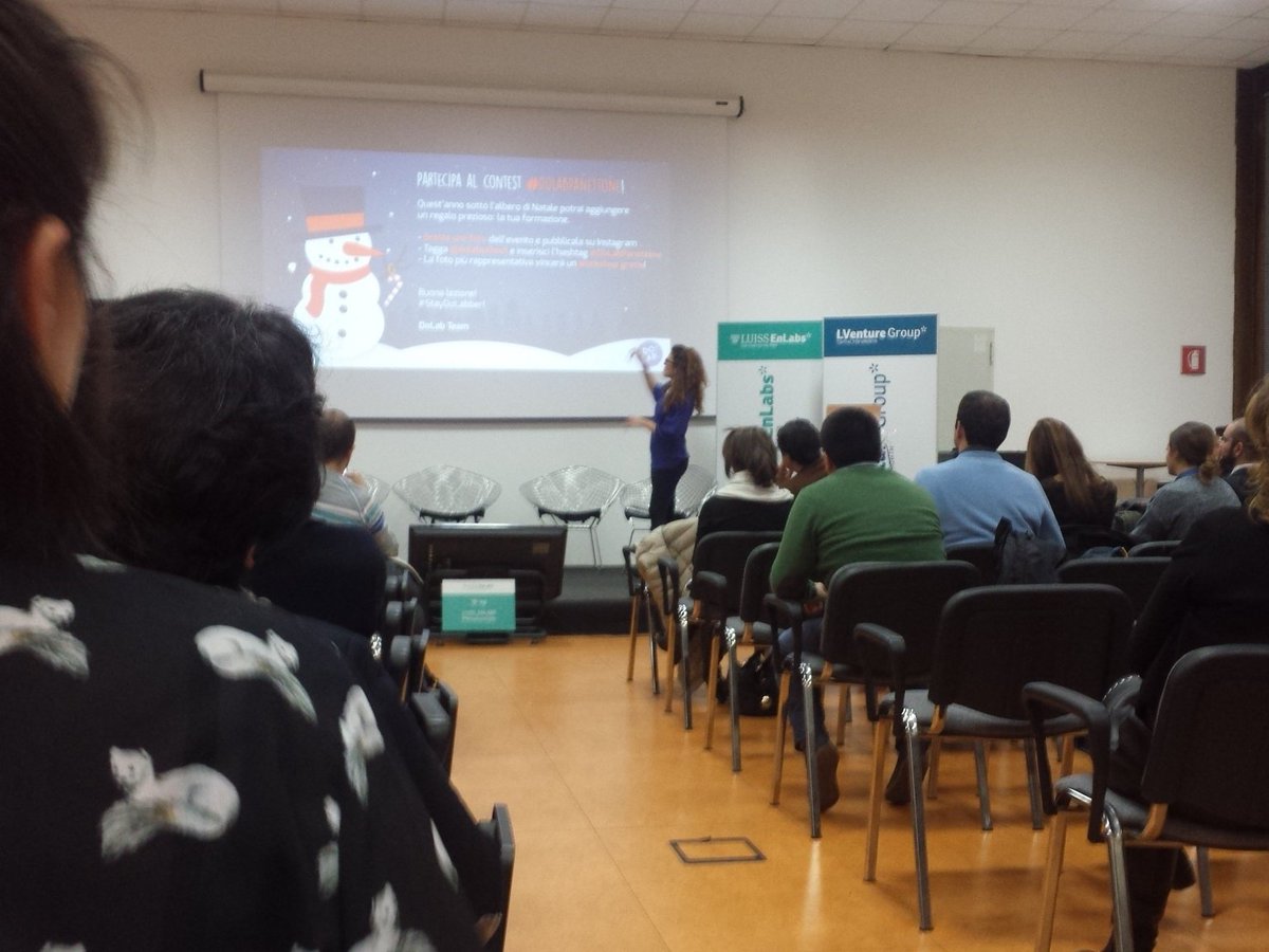 dolabschool's tweet photo. Vuoi vincere un workshop gratis? Fai una foto rappresentativa del #DoLabOpen di oggi con hashtag #DoLabPanettone! 🎁 https://t.co/Bz7h8KGQIQ
