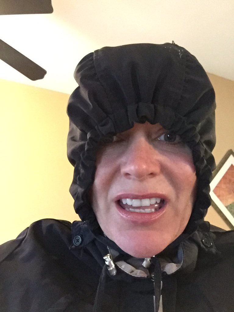 ophelia3000's tweet photo. Caught in the rain/sleet/wintery mix biking from my @TTTTheater audition. Lady Cap's in there somewhere. #mnactor 😁 https://t.co/5wTVUgEvWt