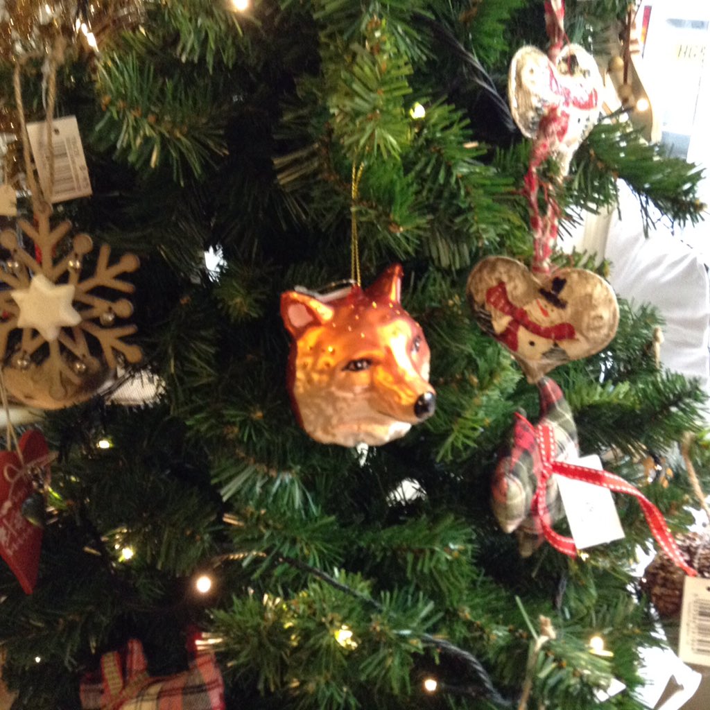 gallery1ltd's tweet photo. A taste of gallery 1 for Christmas @EmmaBridgewater @LisaBuckridge #fashions https://t.co/tN5GaDLUHH