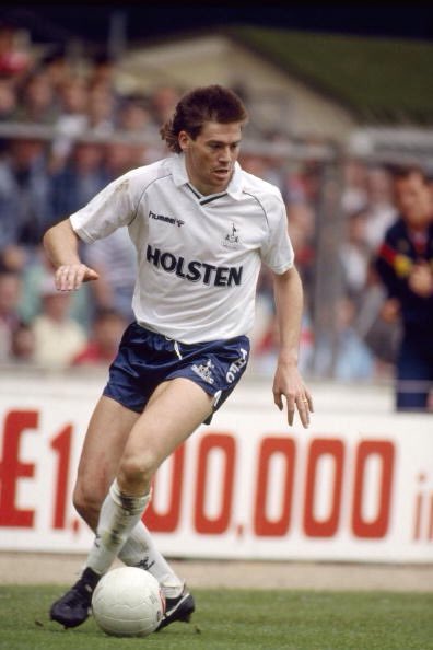A very Happy Birthday to a Spurs legend Chris Waddle who turns 55 today. Have a great day  