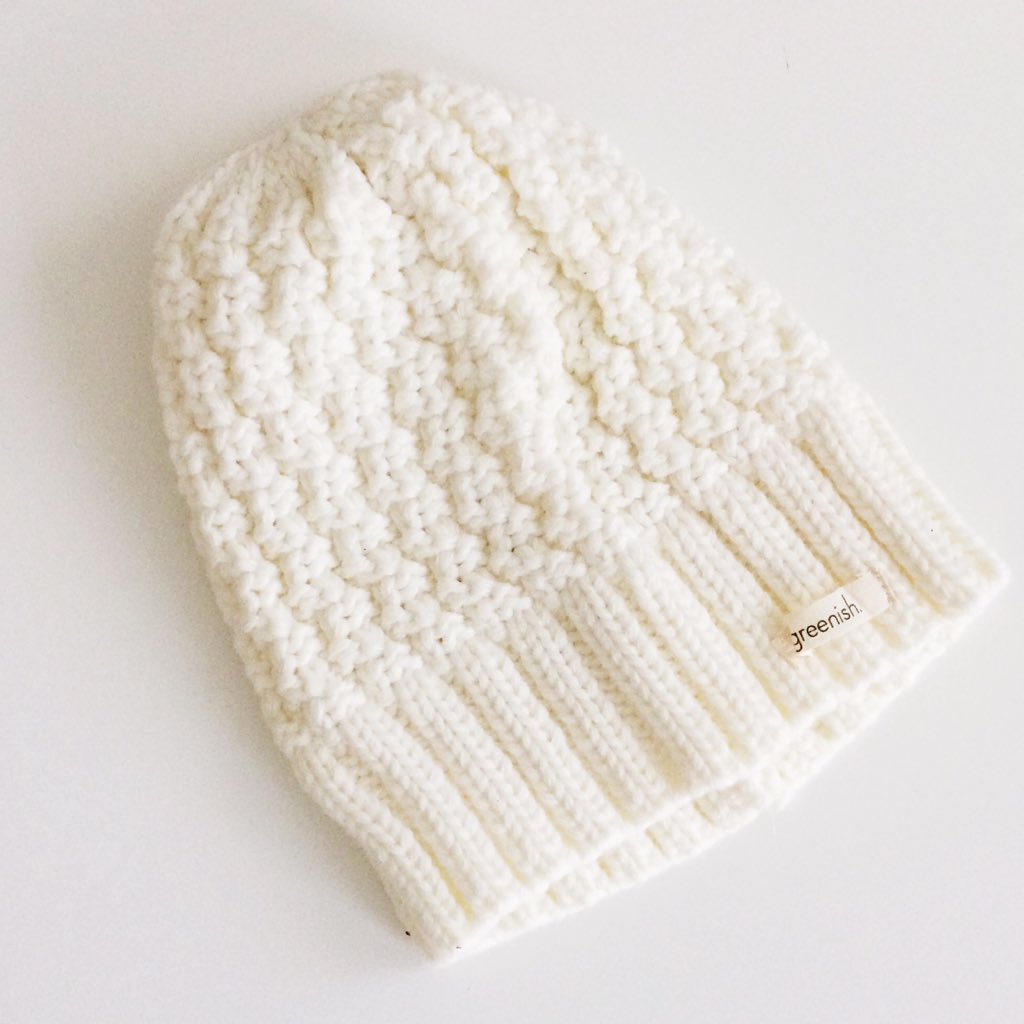 MommyMailbox's tweet photo. I've finally figured out how to wear all winter whites with this @ShopGreenish knit beanie from our #Decemberbox. https://t.co/TblzzfOSI7