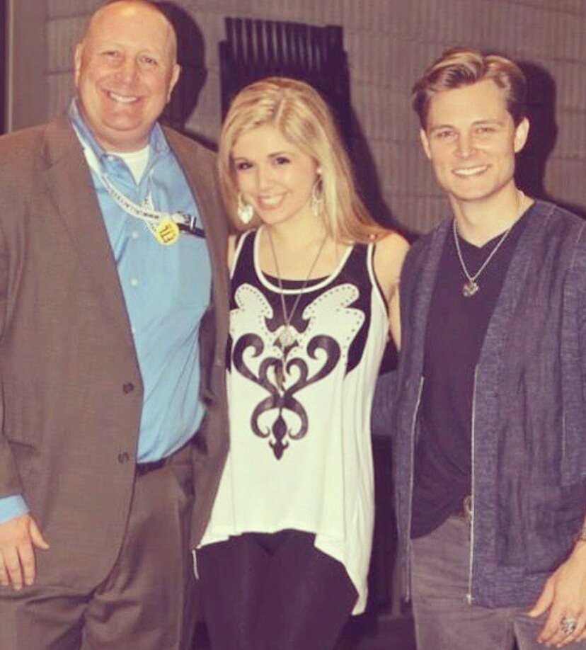 Happy Birthday HOLLA to my man \"RazzleDazzle\" and \"Oh Hey Frankie Ballard\" 