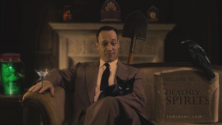 Happy birthday Ted Raimi! 