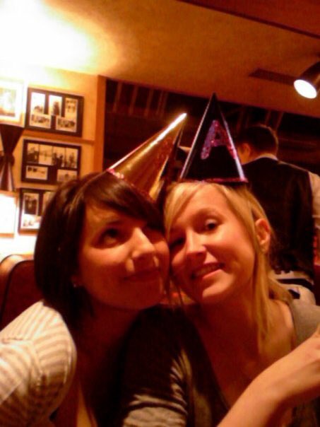 abigail_short's tweet photo. Thinking of you today @nikkigill2001 love you lots and lots, birthday kisses 💕💕💕 https://t.co/EwUt8WXdv2