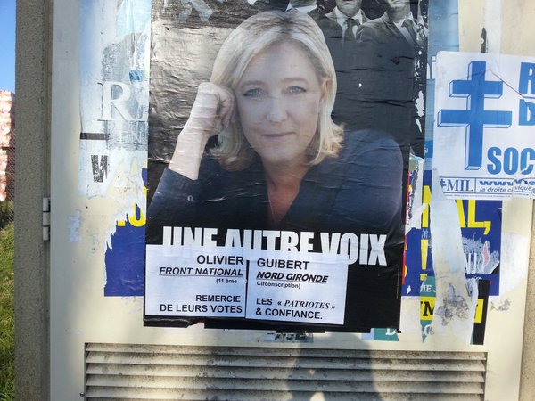 Ludoriann's tweet photo. Un parti qui remercie ses électeurs après les élections est t il républicain ? Seul le FN le fait #MerciFN https://t.co/E8HsCwp7co