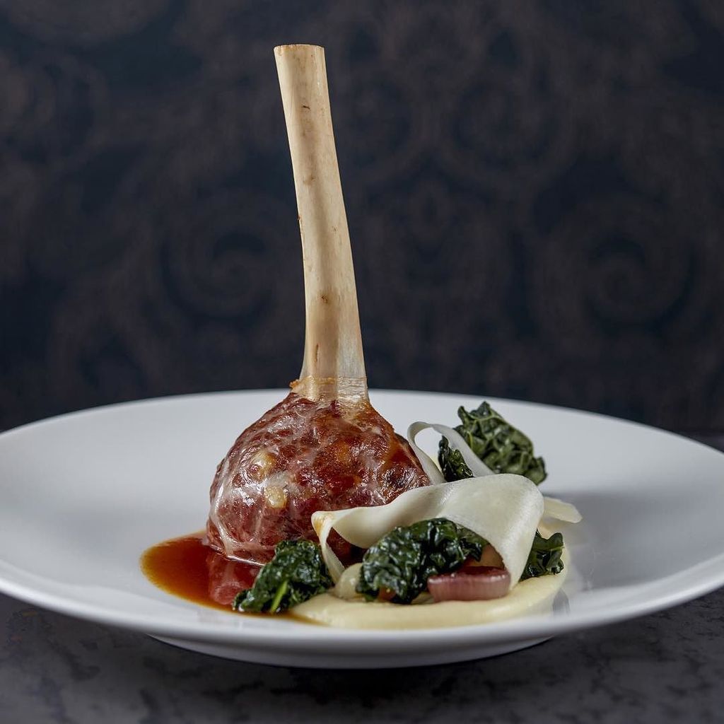 mikereidchef's tweet photo. Braised Lamb | Parsnip | Onion | Cavolo Nero @mrestaurants_ #MVictoriaSt #raisingthesteaks #london #restaurant https://t.co/GIZ5ZTSKGx