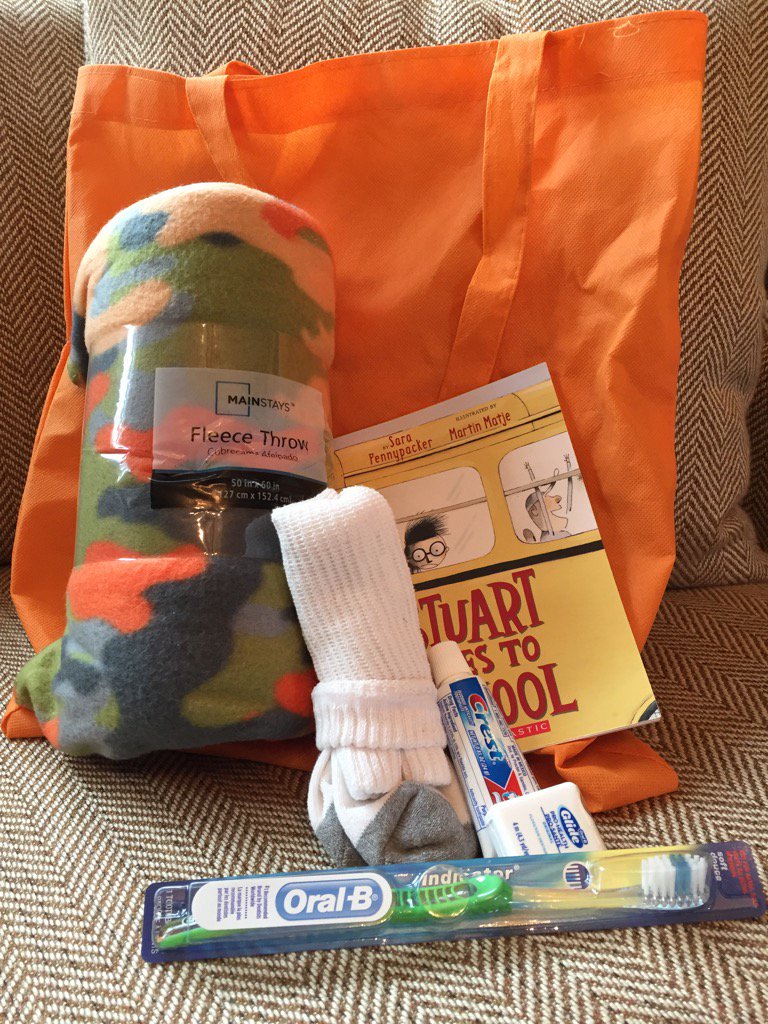 Beds4EveryBody's tweet photo. Giving thanks this season for donor @DeltaDentalofKS who provide toothbrushes, paste &amp; floss for our bedtime bags! https://t.co/OoubNMVZI4