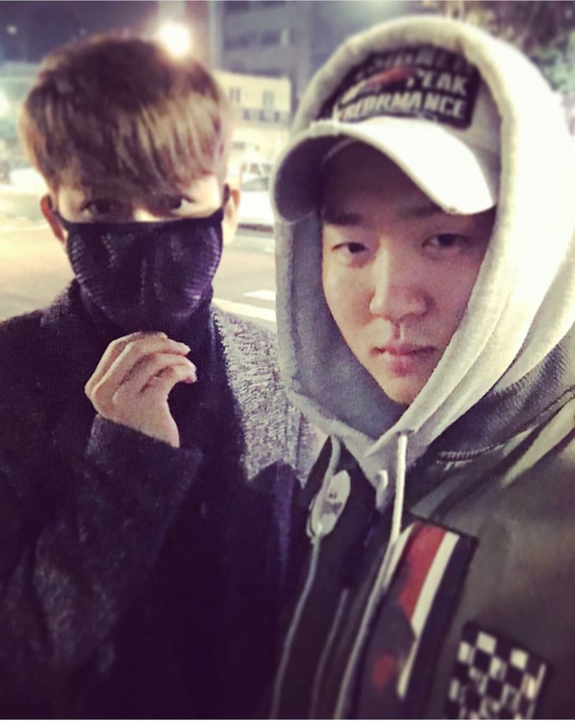 DonghyukTH's tweet photo. [❤️] ญาติของยุนฮยองลงรูปที่ถ่ายกับยุนฮยองในอินสตาแกรมของตัวเองค่ะ😆💕 #Yunhyeong https://t.co/QBOmcM4RcG