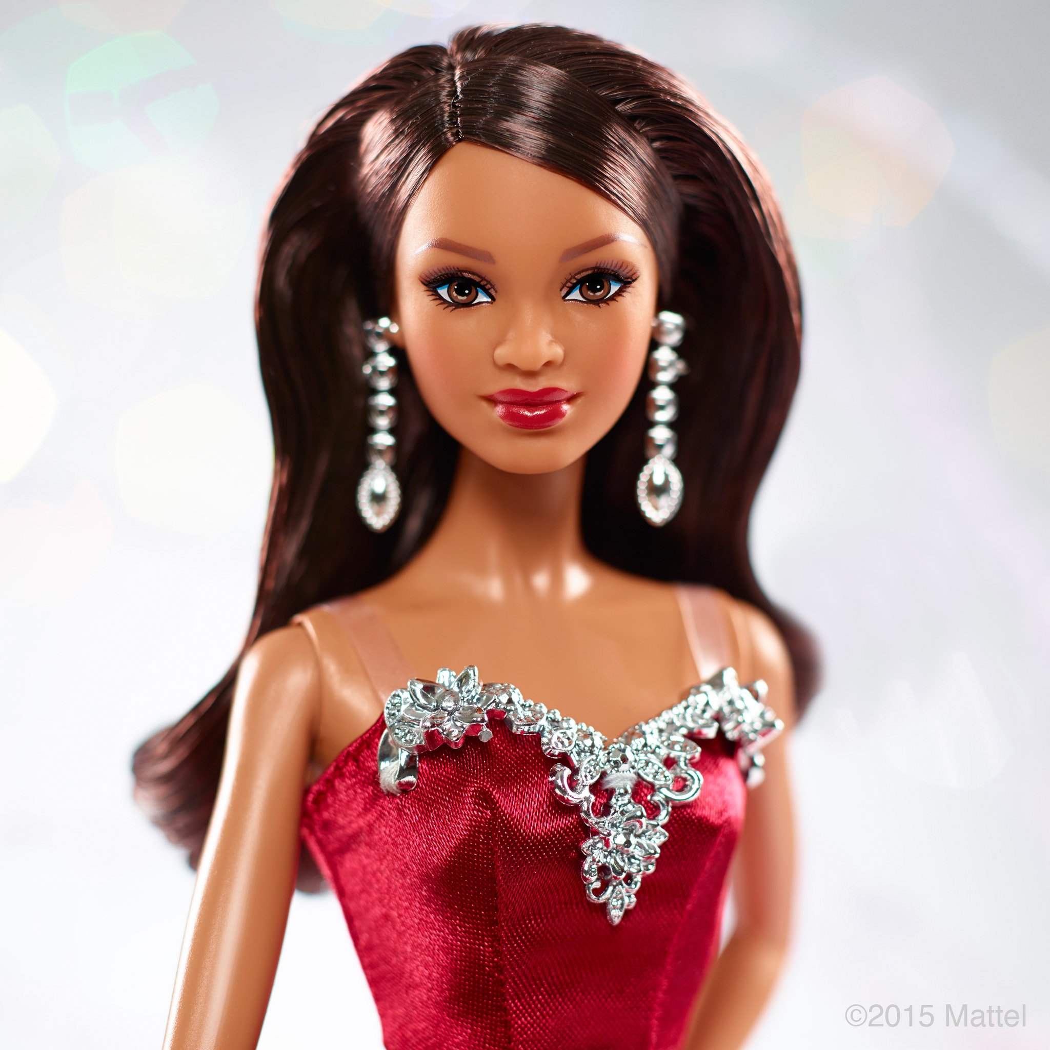 Overwegen Mammoet Blaast op Barbie on Twitter: "The 2015 Holiday Barbie doll brings a little glamour to  the season. Get yours now on https://t.co/oJUDI5HvEA!  https://t.co/nayf6etleo" / Twitter