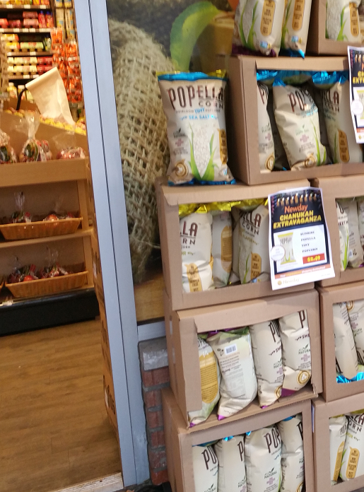 SunriseSnacks's tweet photo. Look where we're hanging out today, @NewdayMonsey's Extravaganza! - Grab a #Popella #gourmet #popcorn bag on #sale! https://t.co/z2Fg8daPtU