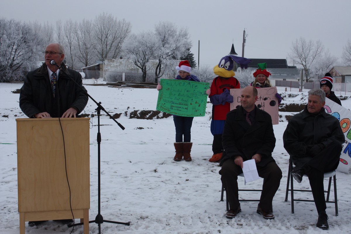 PrairieRoseSD8's tweet photo. P1: Schuler School holds official ground breaking ceremony for new replacement school. #prsd8 #abed @schulerschool1 https://t.co/Y0owei9S9N