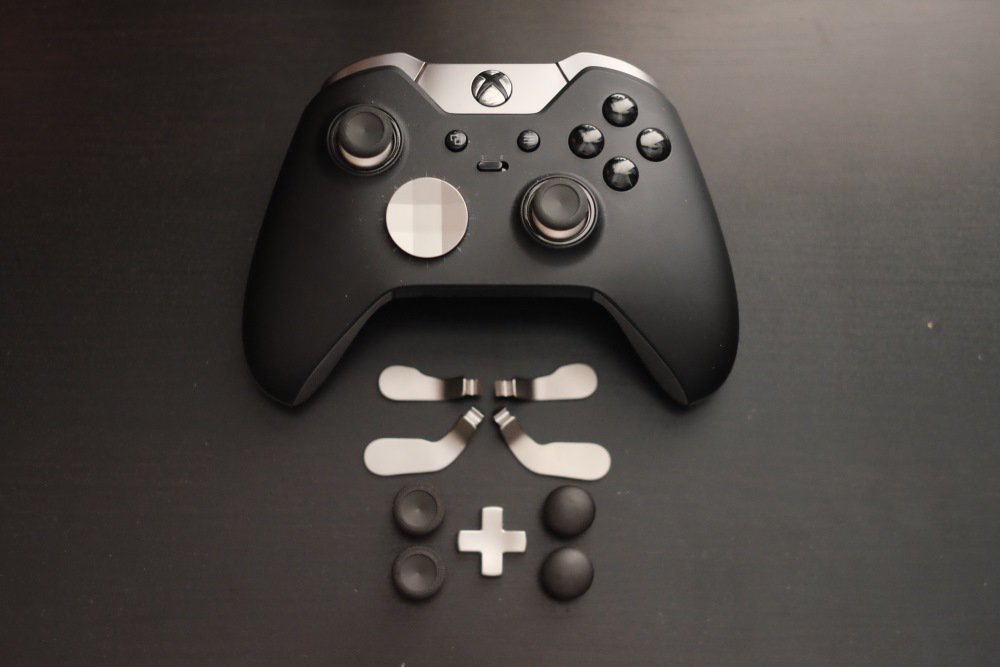 RC_Techno's tweet photo. Essai de la manette sans fil Xbox Elite, par @maximejohnson #RCTriplex https://t.co/gQVNCBnf1p https://t.co/Ckreb6uwi7