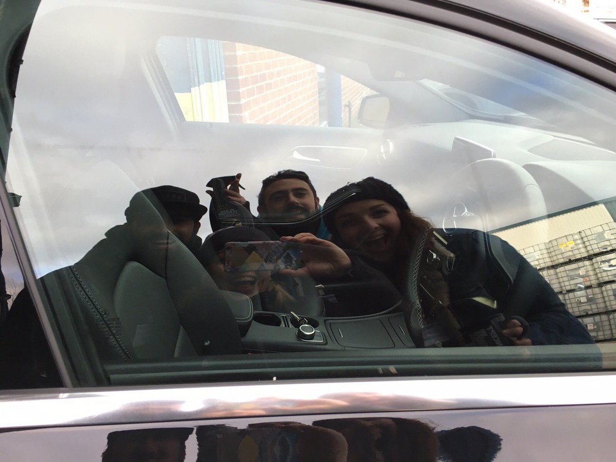 Show us your shiny motor &amp; win a bottle of car Glass Cleaner. Details wu.to/Cp6rv0 #cars #XpertSelfie *1