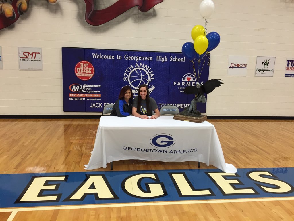 LadyEagleStrong's tweet photo. Congratulations @itsKendrickLane on signing with Wayland Baptist University! #EFND https://t.co/kBQdW1xhOm