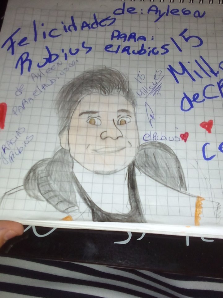 ayleen_fff's tweet photo. E hecho mis mejores esfuerzos @Rubiu5 ;) https://t.co/y0m7VZ9gwG