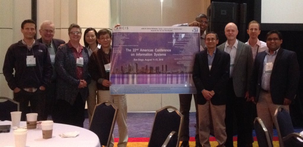 _DrW_'s tweet image. We welcome all #icis2015 attendees to come to San Diego next August for #AMCIS2016