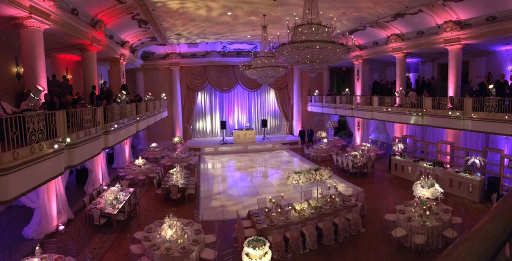BellevuePhilly's tweet photo. Getting engaged over the holidays?   Hyatt at The Bellevue... #Bellevuephilly #Phillybride https://t.co/T14PptHcwE