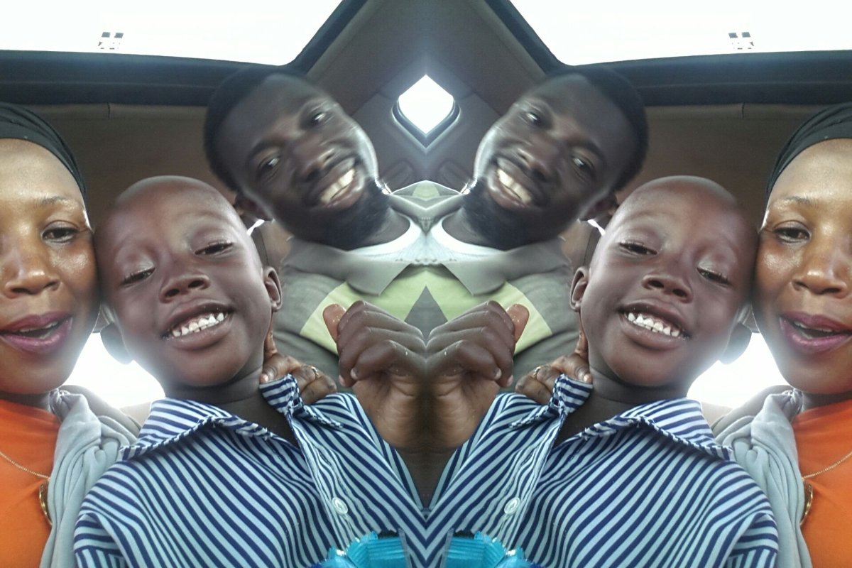 mufty_mohammed's tweet photo. Family tin https://t.co/Dzc5eUaUgO