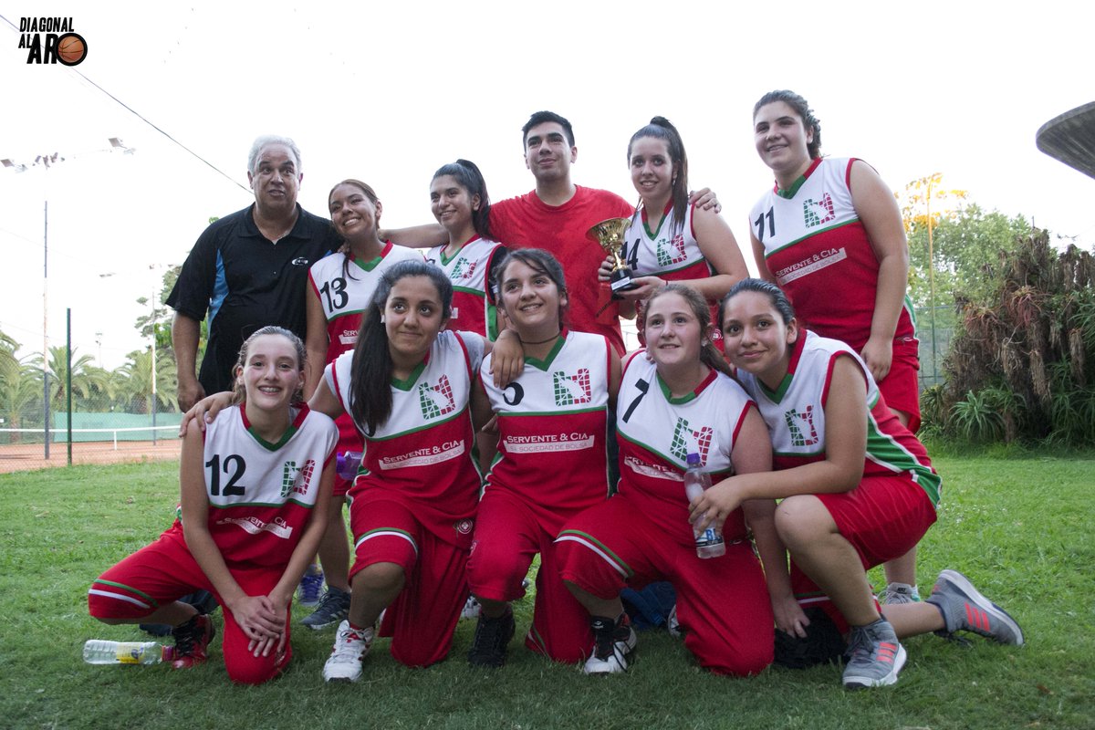 Las tanitas, dueñas del 2015 del Femenino de Menores |@Harri_23 diagonalalaro.com.ar/?p=18666 <a href="/marchibasquet/">Circulo Marchigiano</a> <a href="/basquetrural/">La Comu Basquet</a>