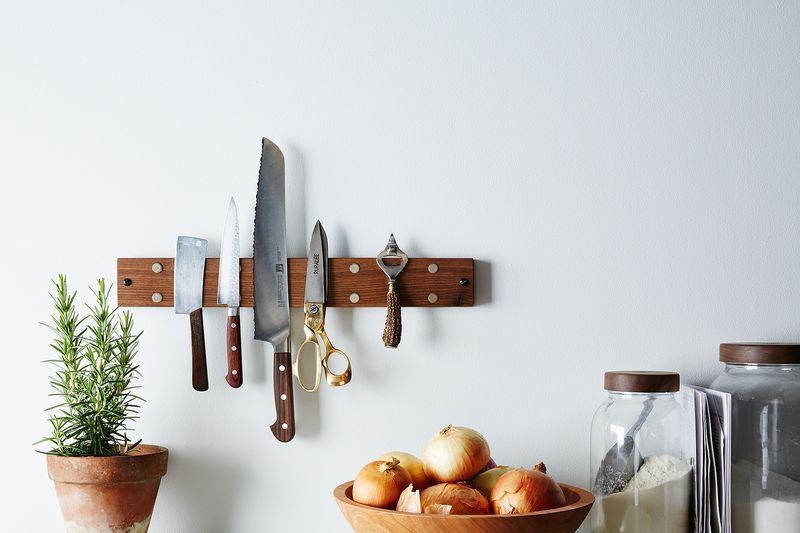 ChefAdvisorApp's tweet photo. "The Tools You Need to Make Almost Any Recipe"  https://t.co/aWnhqkJJ0j #chefadvisor https://t.co/S9wTQqUDF3