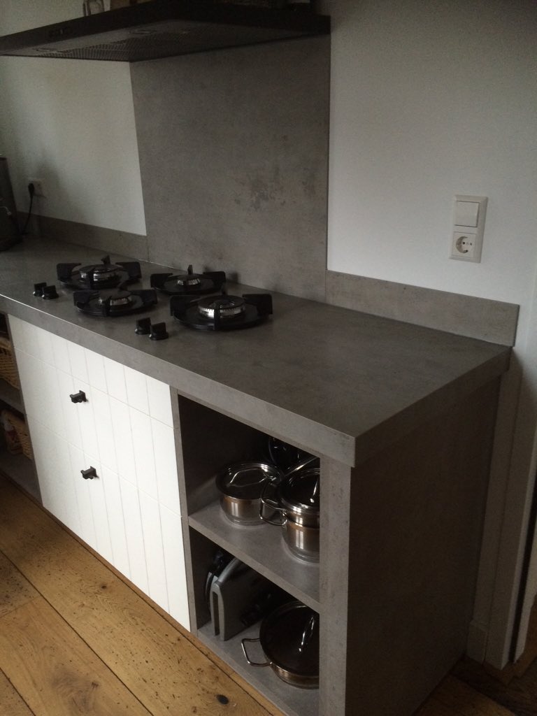 KeukenLndDesign's tweet photo. Weer z'n mooie @pittcooking klant erg tevreden met het resultaat.#keuken https://t.co/qgaltXnQjx #inbouwapparatuur https://t.co/Tfbzg0Gibr