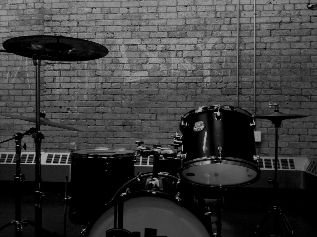 LXRYmusic tweet media