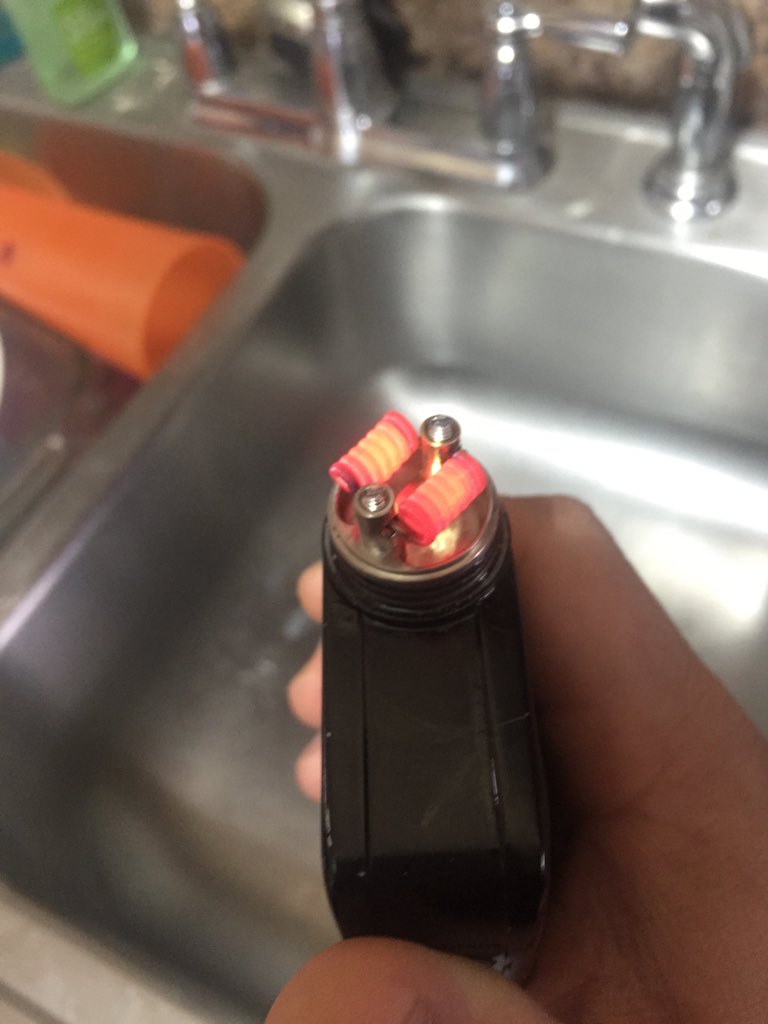GarageStash's tweet photo. Competition build! Fused claption. 24g N80/32g KA1. reading at .18ohms https://t.co/IU5omVbCem