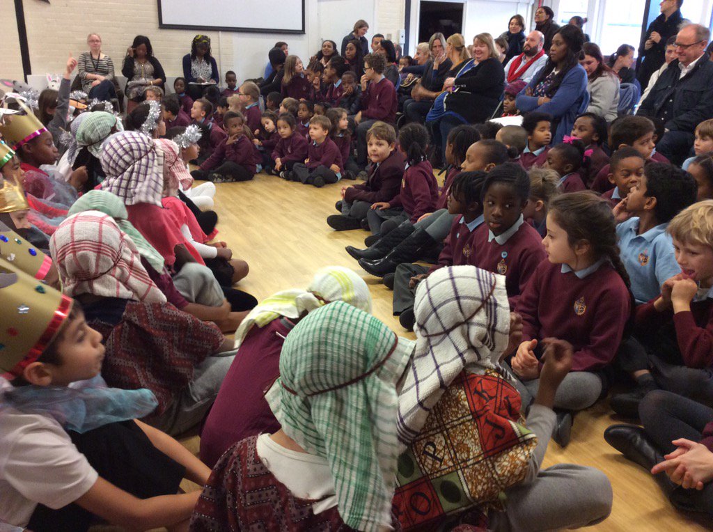 AbsSumnerSE11's tweet image. A lovely nativity performed by KS1 at ABS - well done children and thanks to the great audiences