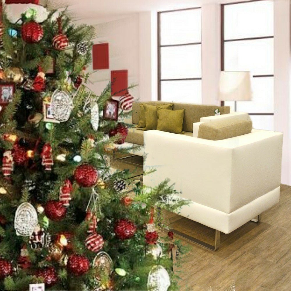 KFDeco's tweet photo. Rojos, verdes y al fondo un KF que decora y consiente. #Navidad2015 #hogar #muebles https://t.co/ALqU8KdEU7