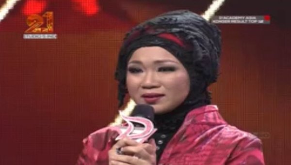 Apakah <a href="/yaniey_junaini/">Yaniey Junaini</a> dapat bertahan dan lolos ke babak #DAcademyAsia selanjutnya? Nonton mulai pkl 18.30 WIB