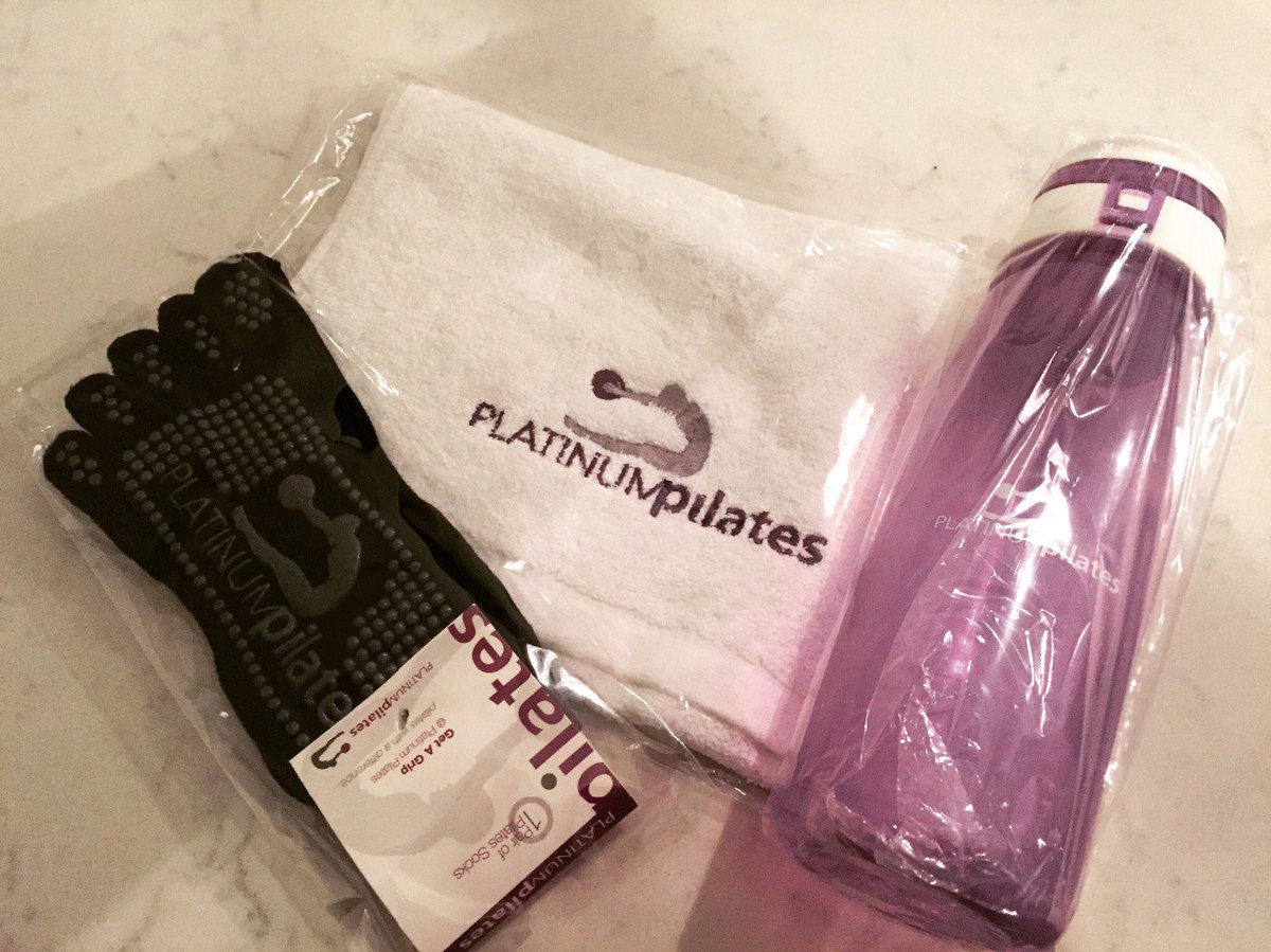 emilysheerin's tweet photo. Gorgeous gifts from @PlatinumPilates 💖🎄💪🏼🎁 thanks guys! #feelingfestive #tistheseason #merrychristmas https://t.co/i2noe92HiV