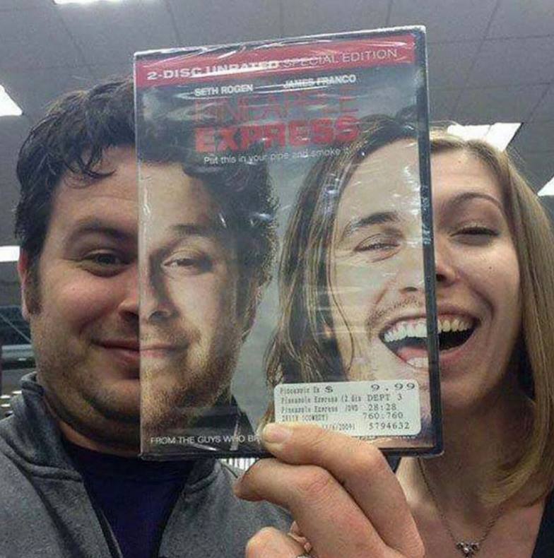 DigitalFirstMX's tweet photo. Bien bajado ese balón. ¡Bonito #lunes! :) #lol #dfmm https://t.co/rIqcMw18BJ
