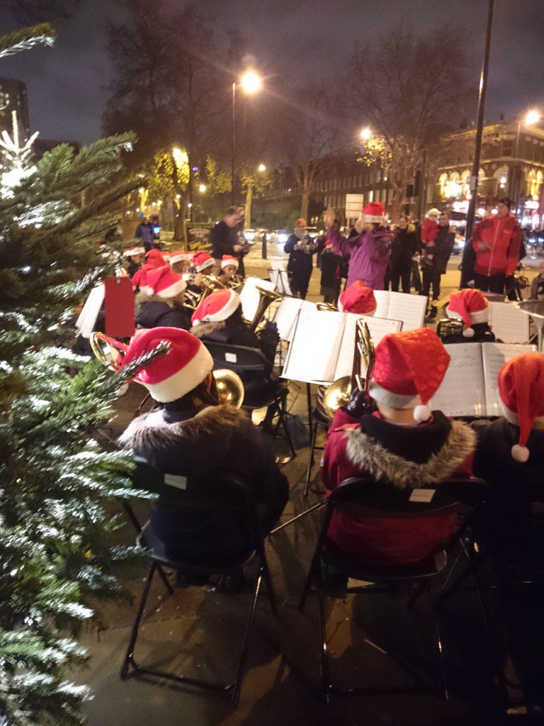 AbsSumnerSE11's tweet image. Archbishops Sumner School band playing carols outside St Anselm's this evening - hugely talented children!