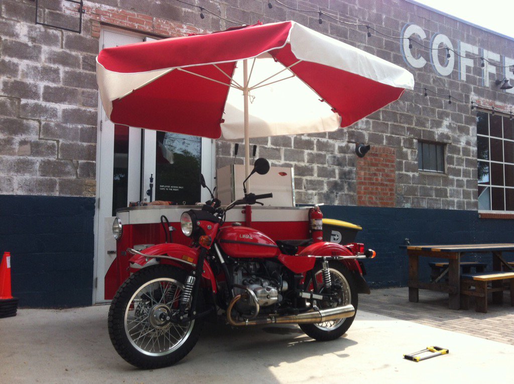 Roadtripnbrand's tweet photo. Motoring around the expresso w/ #deviantdevil #coffee in the #mobile #startup sidecar https://t.co/jWiMn5RoeV