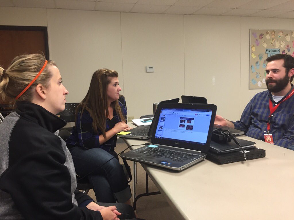 ElmerAvellaneda's tweet photo. With @ChelseaDavis_13 @arinharrison and @BradD85 getting our presentation ready for #LSPathways #StudentRelations https://t.co/UMhvf3V90z