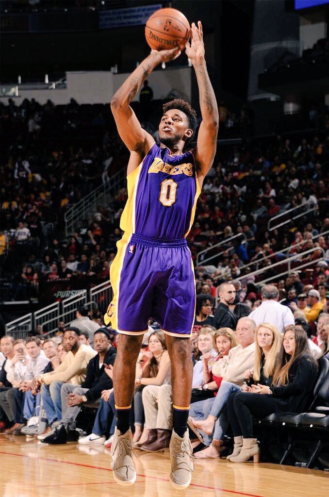 PilIsbury's tweet photo. Nick Young really hooped in the 750's... https://t.co/VCrrutIr4T