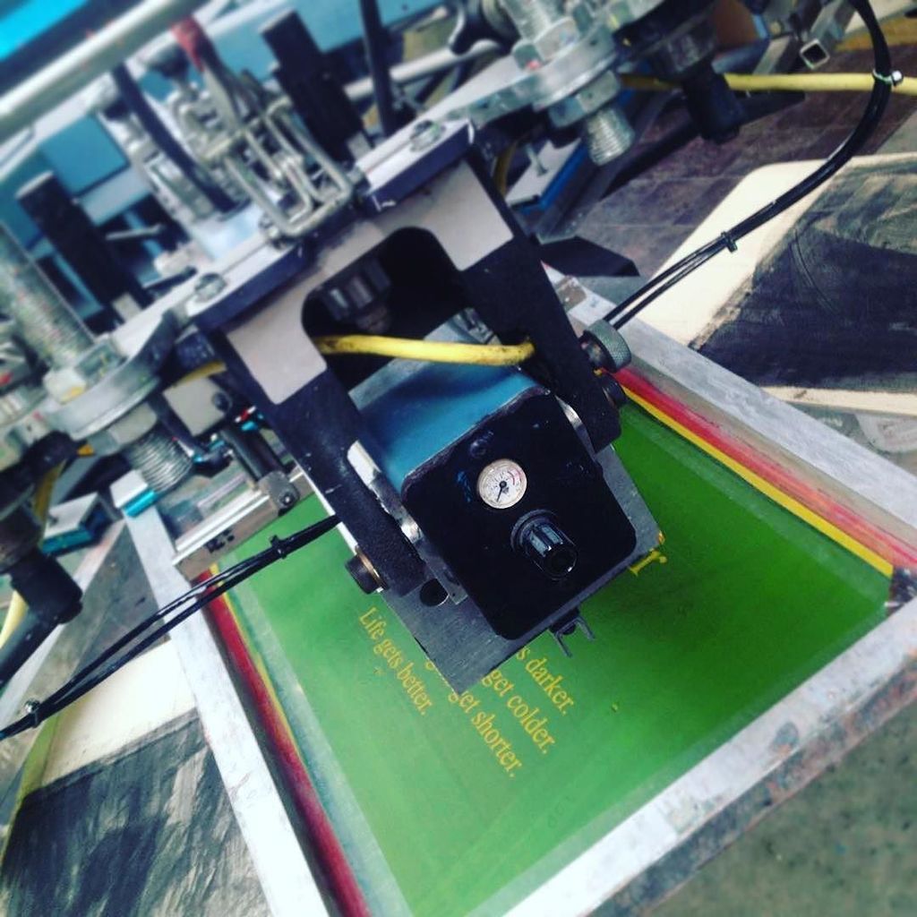 ESPonline's tweet photo. #Repost @jahfromesp
・・・
#setup #mandrauto #screen #screenprinting #screenprinters #espnz #… https://t.co/PyTVzSRtOX https://t.co/RxPVkGoXhc