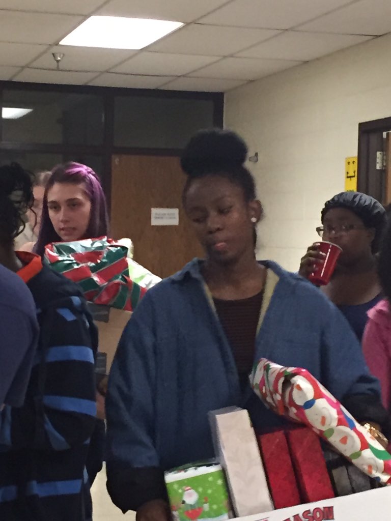 OMHS_PTSA's tweet photo. Getting into the holiday spirit! @OMHS_Eagles SADD students wrapping gifts for those in need. @DDance_BCPS https://t.co/mYis6yfttj