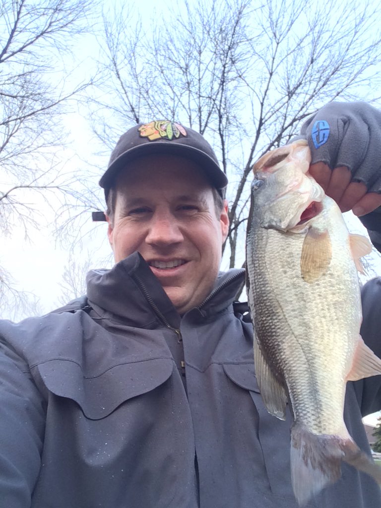 angling_dude's tweet photo. Can't believe I'm still catching bass in mid-Dec in Chi suburbs, on a @MISSILE_BAITS #miniflip jig &amp; @yamamotobaits https://t.co/pFIRVIQ2lu