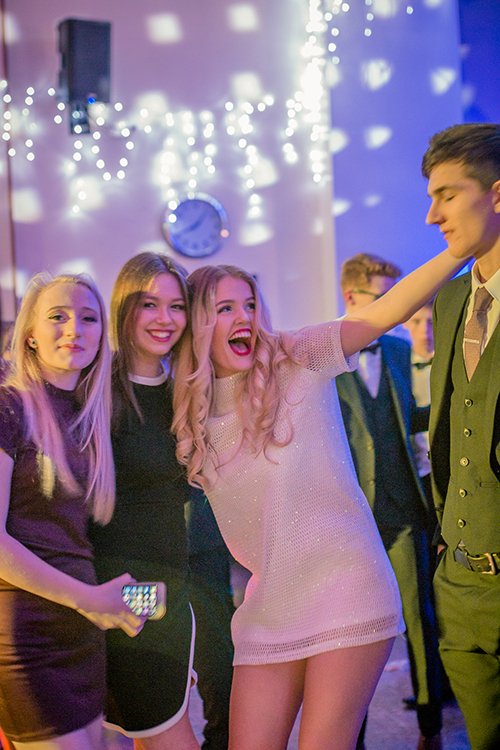 haztraynor's tweet photo. https://t.co/m1OOaZAzDM - #Pictures #WinterFormal2015 Thanks to @Benjamin_Leach who took loads also! @WyHighAcademy https://t.co/ZOB3h2mZ50