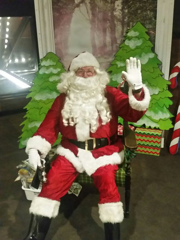 EmergingLondon's tweet photo. Santa us here at #popup2015!  You should be too! https://t.co/7Zdvz8hgIR
