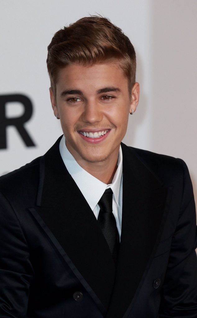 biebersmaniabr's tweet photo. CADA RT É IGUAL A UM VOTO!

#MTVStars Justin Bieber https://t.co/GT9BC8bECA