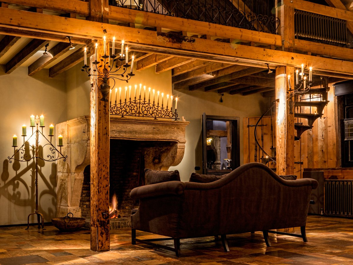 nada_cliche's tweet photo. THE GREAT BARN | This luxurious hideaway is just outside of downtown Amsterdam! #nadaCliche #barn @PrivateMansions https://t.co/vFUiN3VFRR