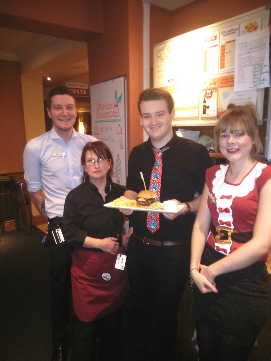 debidoz's tweet photo. Oppss forgot to post their festive faces @tt_solway @Stacey_graham95 @ChrisvanceBFNI @oneill1987_j @rickjhatton  🎅🎄😝 https://t.co/KjdhkeGCRh