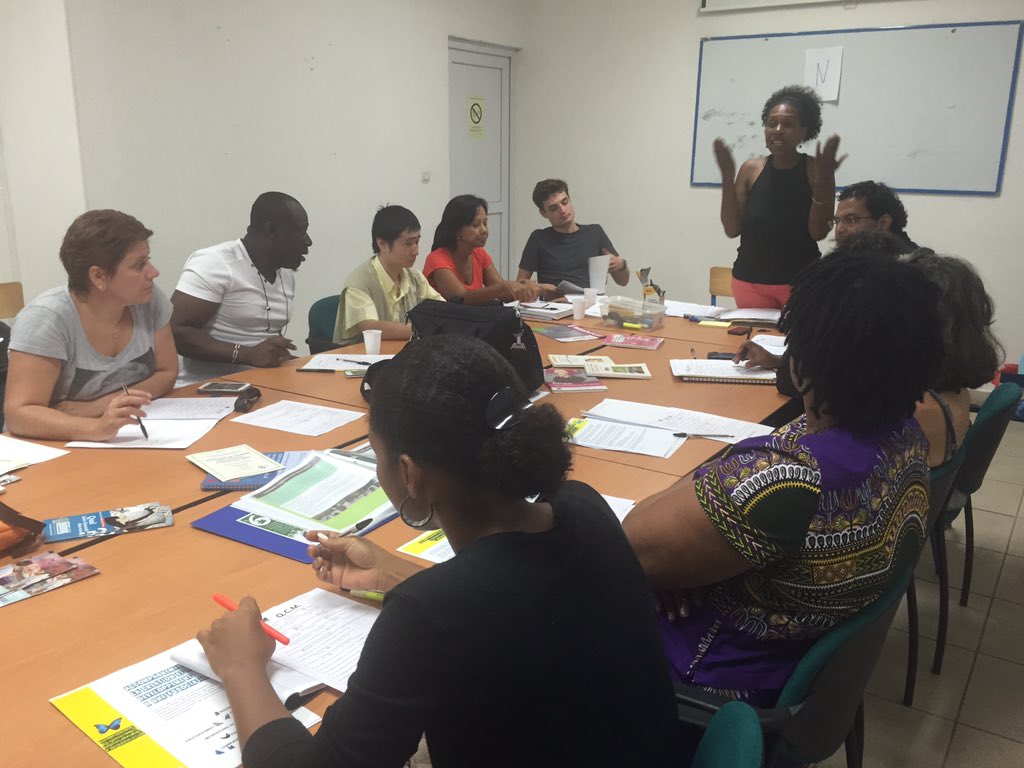 CemeaGuyane's tweet photo. Premier atelier d'Aide à la Création et au Développement d'une Association par la #DJSCS et les #CEMEAGuyane #ACDA https://t.co/7LXvZL8FJi