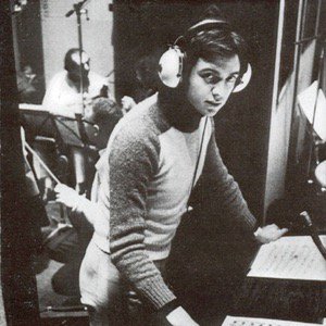 pon_radio's tweet photo. Escuchando Camilo Sesto - Vivir Asi Es Morir de Amor en #PonWoman https://t.co/VjXsh3y7R0 https://t.co/nJVwaHfd7r